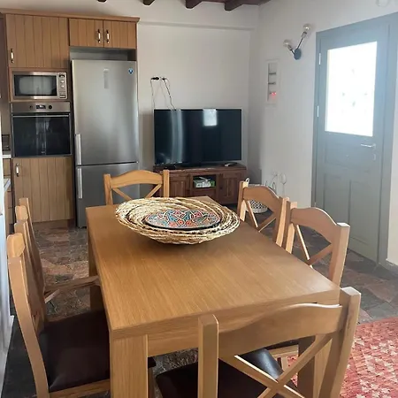 Дом отдыха Captain's - Sea Serenity In Folegandros Ano Meria
